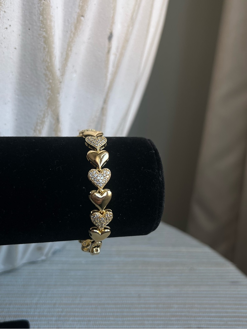 Alternating plain Gold Heart Link Bracelet with Pavé Crystals